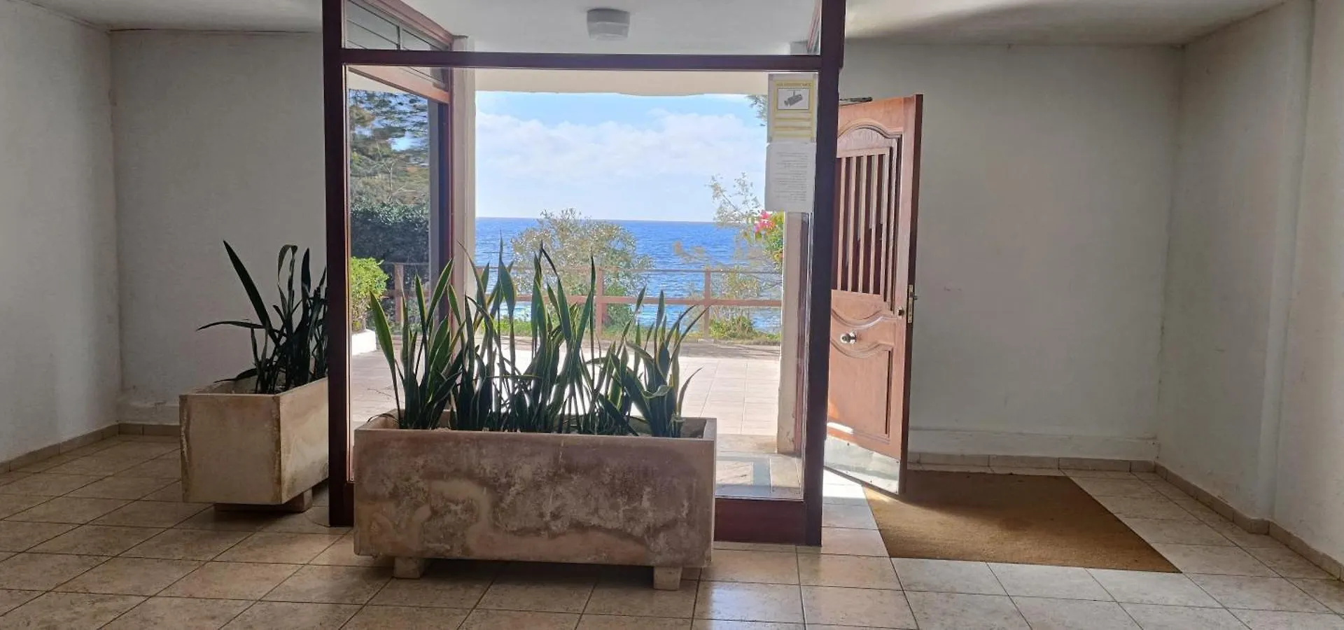 Mediterranean Sea View Apartment سانتا بونسا 0*,  إسبانيا